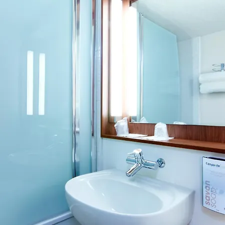 Campanile Nature - Lille Est Hotel 3*