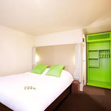Otel Campanile Nature - Lille Est