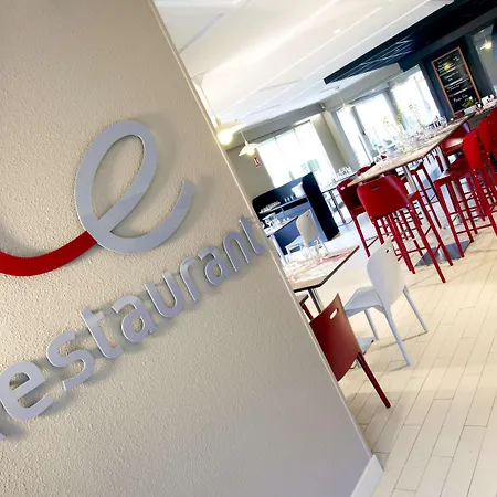 Hotel Campanile Lille Est - D'ascq Villeneuve-d'Ascq