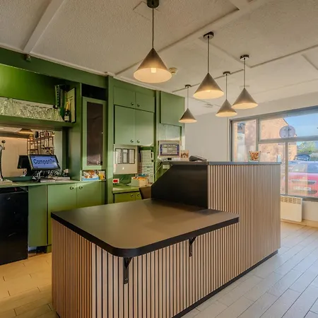 Campanile Nature - Lille Est 3* Villeneuve-d'Ascq