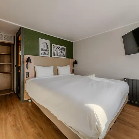 Campanile Lille Est - D'ascq Hotel 3*
