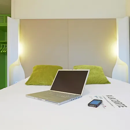 Otel Campanile Nature - Lille Est 3*