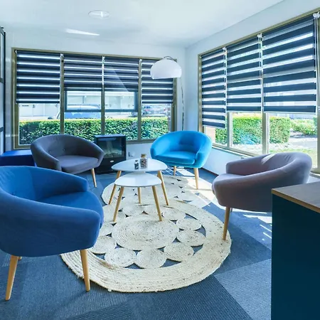 Hotel Campanile Nature - Lille Est 3*