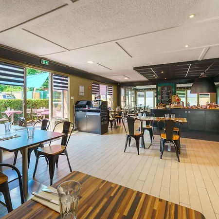 Otel Campanile Nature - Lille Est 3*