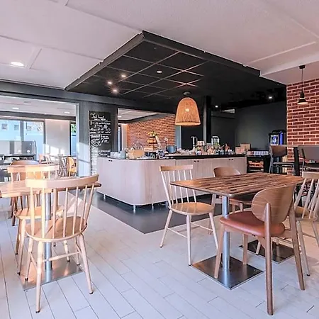 Campanile Lille Est - D'ascq Hotel 3*