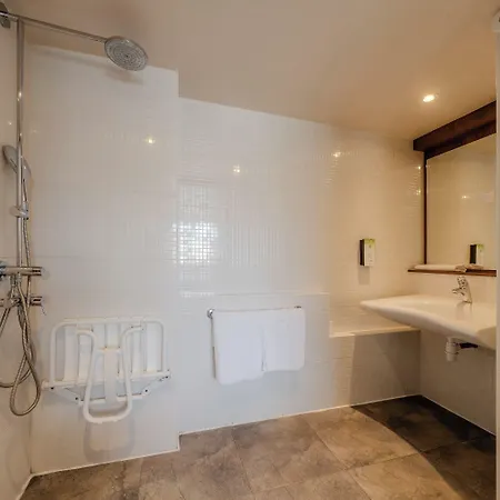 Campanile Nature - Lille Est 3*