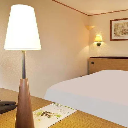 Campanile Nature - Lille Est 3* Villeneuve-d'Ascq
