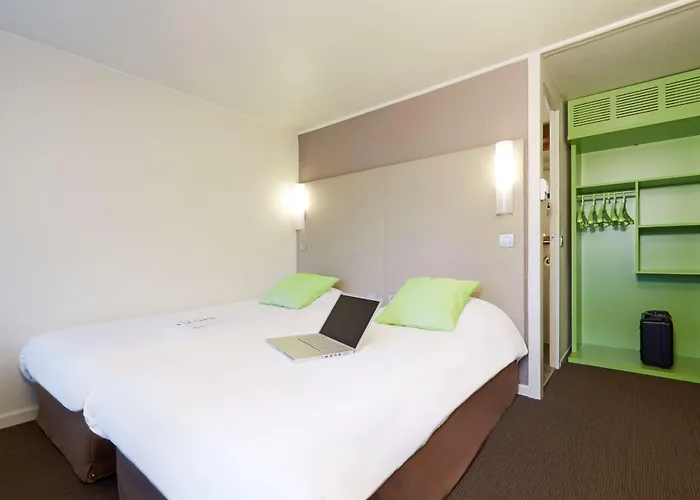 Otel Campanile Nature - Lille Est 3*