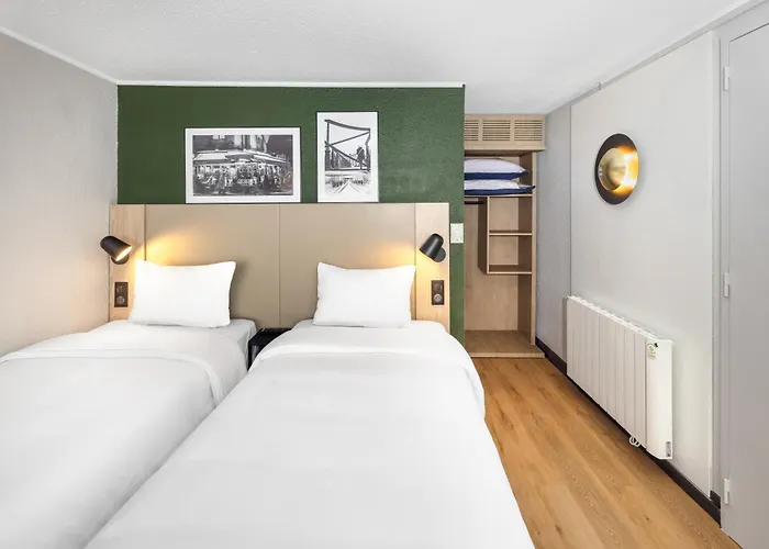 Campanile Nature - Lille Est Otel