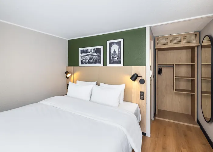 Campanile Nature - Lille Est 3* Villeneuve-d'Ascq
