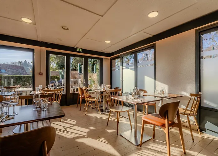Campanile Nature - Lille Est 3* Villeneuve-d'Ascq