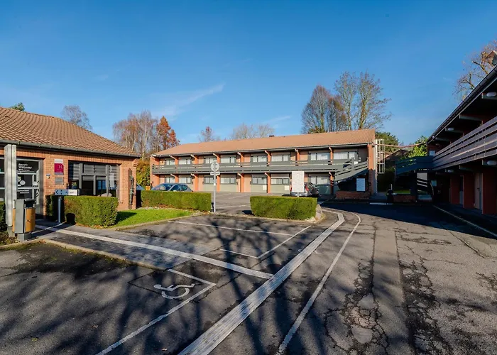 Campanile Nature - Lille Est Otel