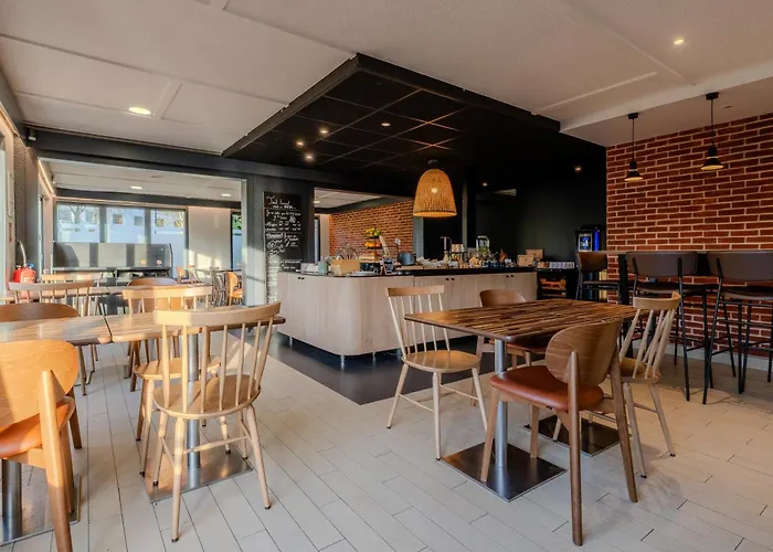 Otel Campanile Nature - Lille Est 3*