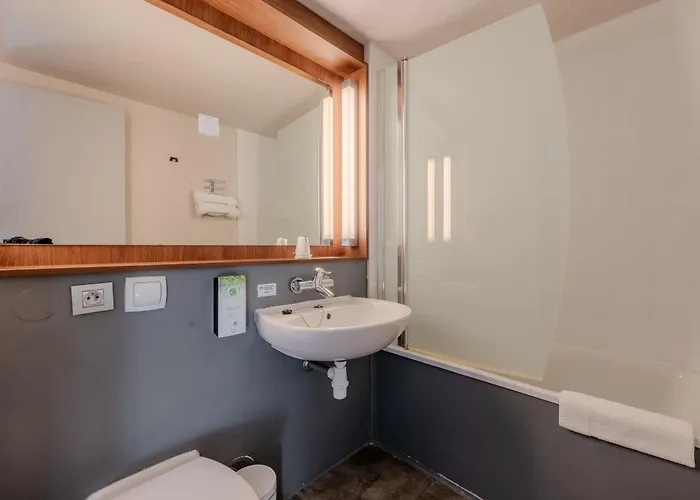 Campanile Nature - Lille Est 3* Villeneuve-d'Ascq