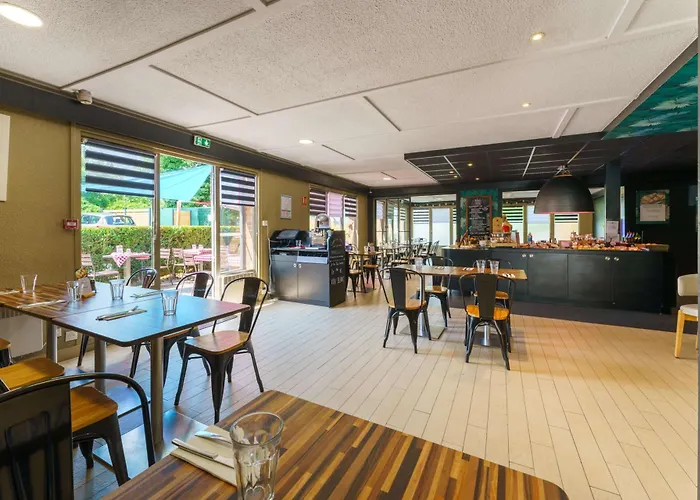 Otel Campanile Nature - Lille Est 3*