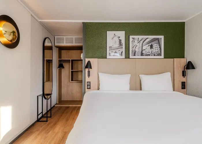 Campanile Nature - Lille Est 3* Villeneuve-d'Ascq